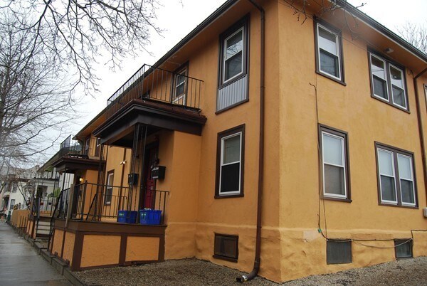 57-59 Dow St in Salem, MA - Foto de edificio - Building Photo