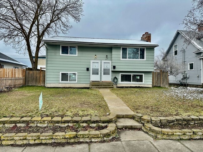 property at 507 E Glass Ave