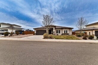 3731 E Shooting Star Ln in Saint George, UT - Building Photo - Building Photo