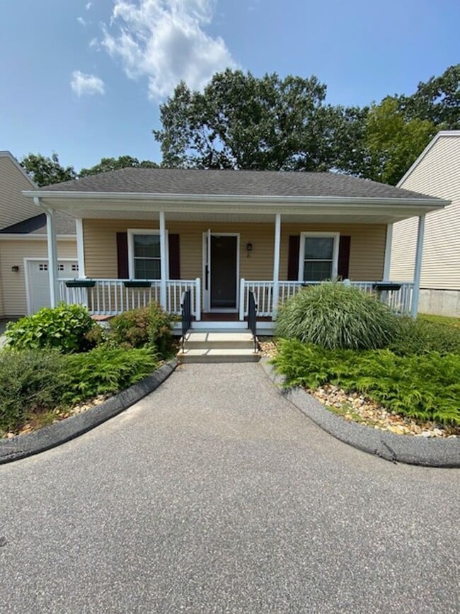 property at 4 Grove St