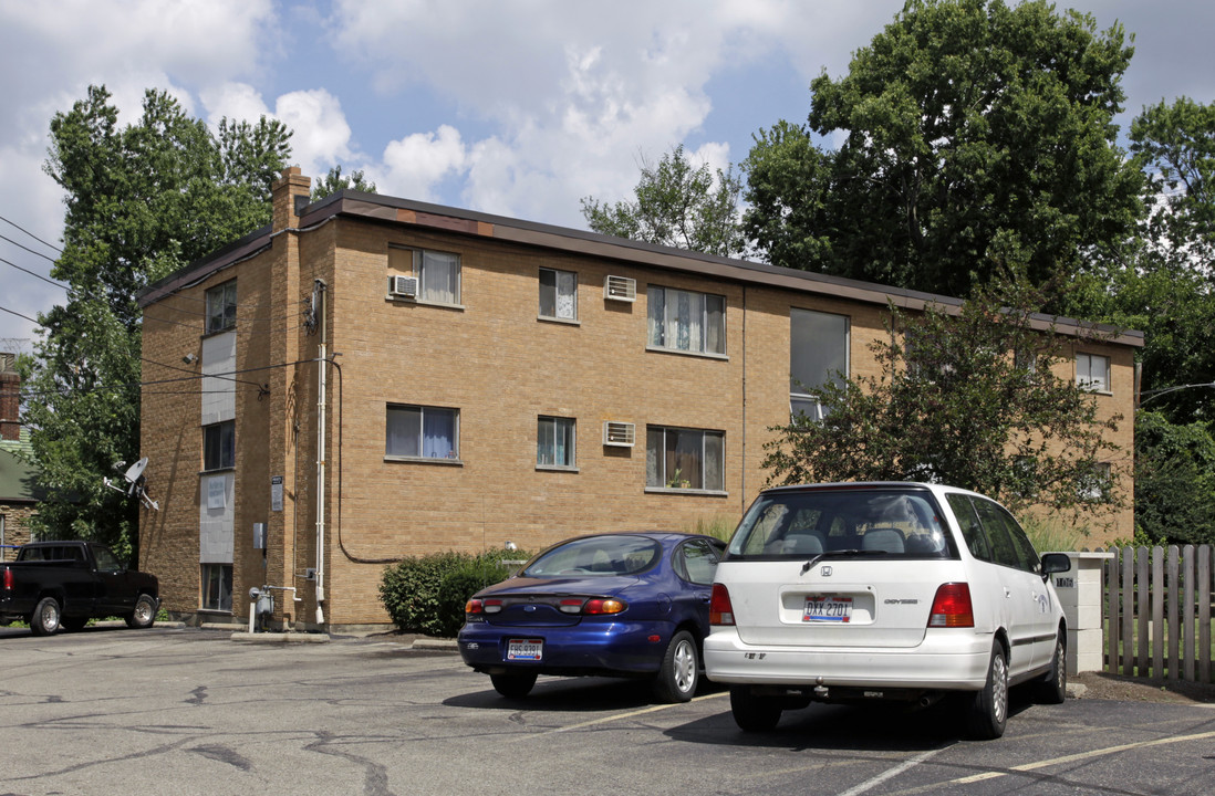 Koehler Ave Apartments in Cincinnati, OH - Foto de edificio