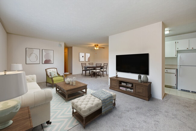 North Church Towers Apartments in Parma Heights, OH - Building Photo - Building Photo