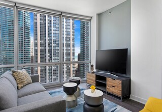 401 E Illinois St, Unit 1 in Chicago, IL - Building Photo - Building Photo