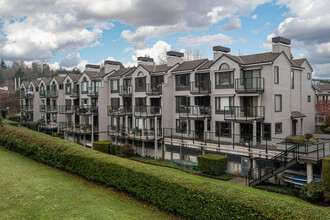 Harbour Village Condominiums in Kenmore, WA - Foto de edificio - Building Photo