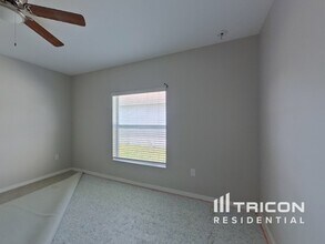 226 Amber Way in Kissimmee, FL - Building Photo - Building Photo