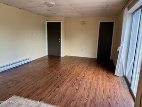 1300 W State St in Archbald, PA - Building Photo - Building Photo