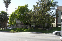 4935 Beverly Blvd in Los Angeles, CA - Foto de edificio - Building Photo