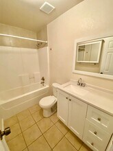100 Ramon Cardenas Dr in Del Rio, TX - Building Photo - Building Photo