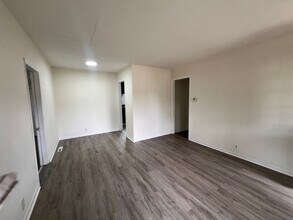 2244 N Kansas St in Wichita, KS - Building Photo - Building Photo
