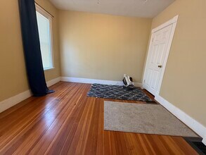 53 Litchfield St, Unit 1 in Boston, MA - Building Photo - Building Photo