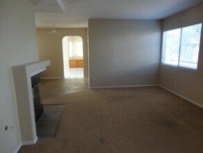 5175 Frazee Rd in Oceanside, CA - Building Photo - Building Photo