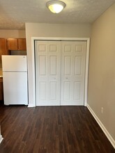4109 Blue Lick Ct in Louisville, KY - Building Photo - Building Photo