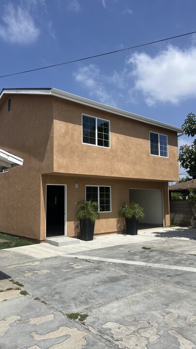 419 N Sloan Ave in Compton, CA - Building Photo