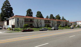 Woodlake Apartments