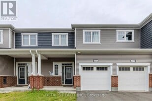 557 Flagstaff Dr in Ottawa, ON - Building Photo