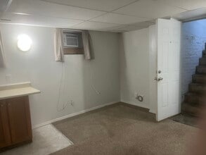 1521 South Center Street, Unit Apt 4 in Terre Haute, IN - Building Photo - Building Photo