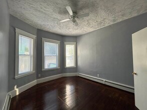 279 Broadway in Somerville, MA - Building Photo - Building Photo