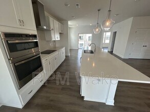 1233 S Blount St in Raleigh, NC - Building Photo - Building Photo