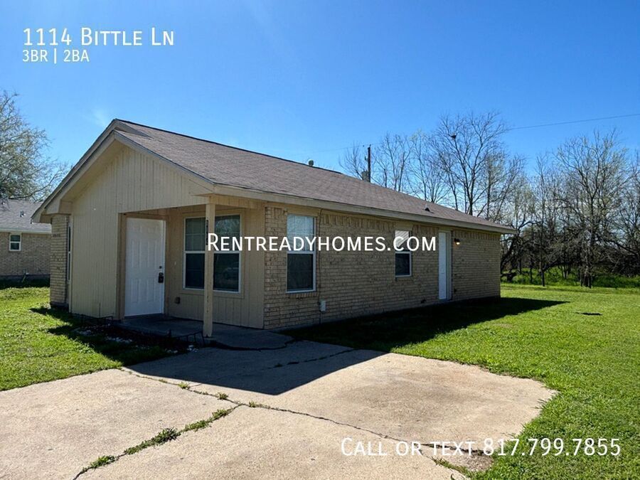 1114 Bittle Ln in Bryan, TX - Foto de edificio