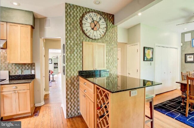 105 Franklin Rd in Glassboro, NJ - Foto de edificio - Building Photo