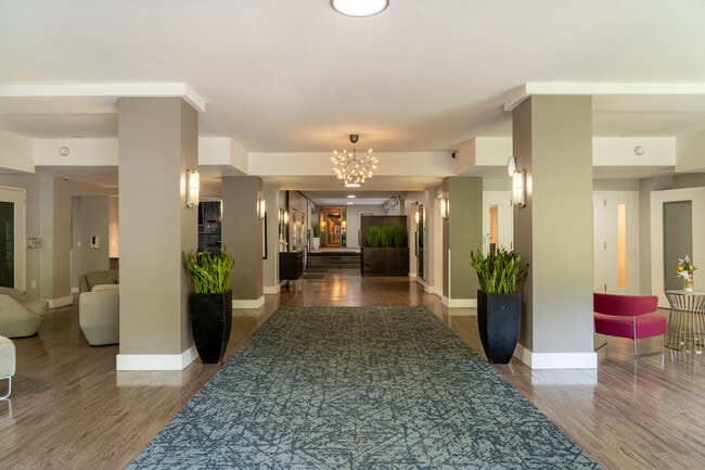 Sterling Glenwood Apartments