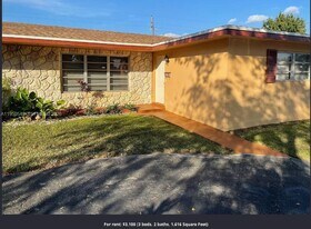 7061 NW 15th St in Plantation, FL - Building Photo