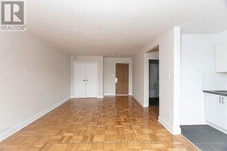 1545 Bathurst St in Toronto, ON - Building Photo - Building Photo