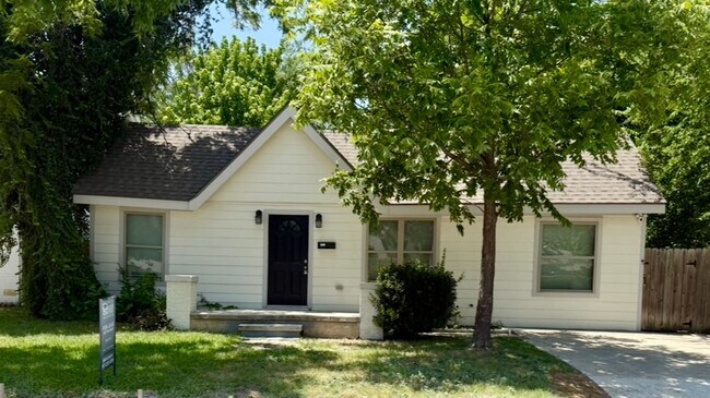 property at 2816 Gordon Ave