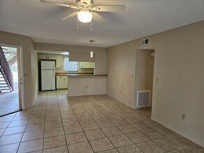 833 Mecca Dr in Sarasota, FL - Building Photo - Building Photo