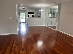 3529 Evergreen Way in Myrtle Beach, SC - Building Photo - Building Photo
