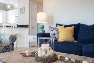 76 Gulf View Dr in Panama City Beach, FL - Building Photo - Building Photo