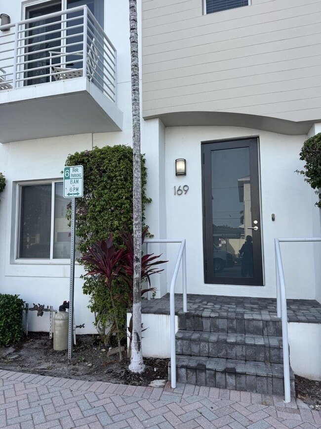 property at 169 SE 1st Ave