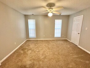 1623 Central Trails Dr in Southaven, MS - Building Photo - Building Photo