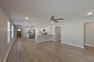 132 Denise Dr in Prattville, AL - Foto de edificio - Building Photo