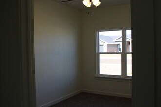125 Middleton Ln in Clovis, NM - Building Photo - Building Photo