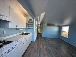 1746 Pacific Ave in North Fort Myers, FL - Building Photo - Building Photo