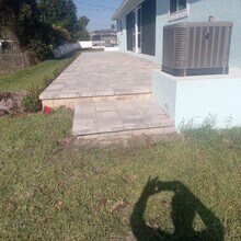 5651 Genesee Pkwy in Bokeelia, FL - Foto de edificio - Building Photo
