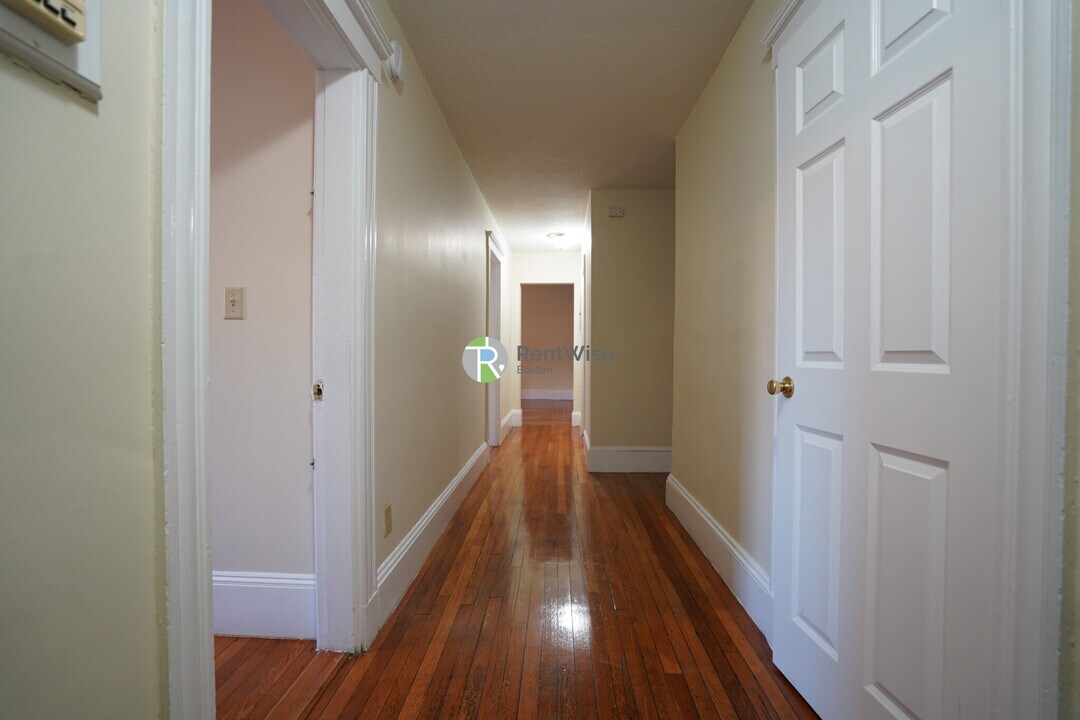 146 Chiswick Rd in Boston, MA - Foto de edificio