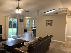 5129 Goshawk Dr in Milton, FL - Building Photo - Building Photo
