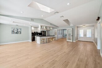 1260 SW 25th Ln in Palm City, FL - Foto de edificio - Building Photo