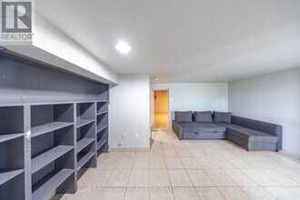 1366 Davenport Rd in Toronto, ON - Building Photo - Building Photo