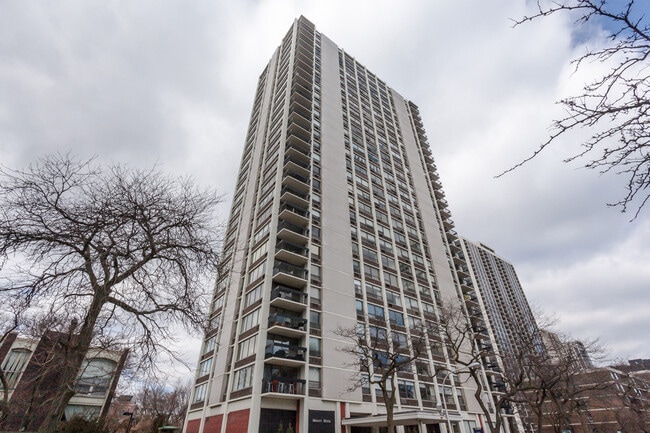 property at 1455 N Sandburg Terrace