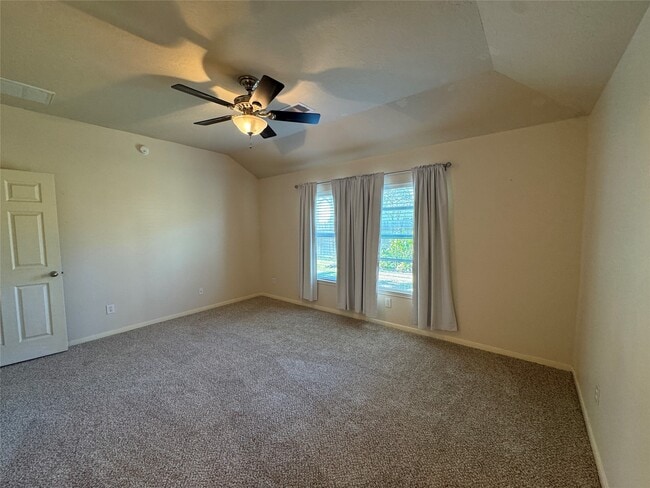 2711 Lakecrest Way Dr