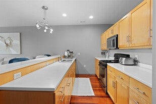 101 Cherry St in Green Bay, WI - Building Photo