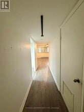 360 Bloor St E in Toronto, ON - Building Photo - Building Photo