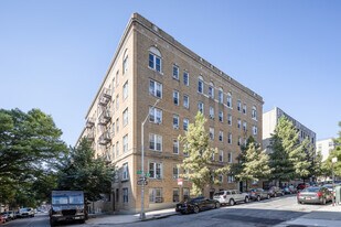 730 W 183rd St in New York, NY - Building Photo