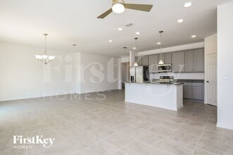 1243 Ponca Rd in Kissimmee, FL - Foto de edificio - Building Photo