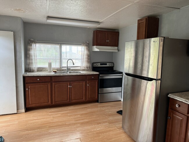 135 Cypress St SW in Winter Haven, FL - Building Photo - Building Photo