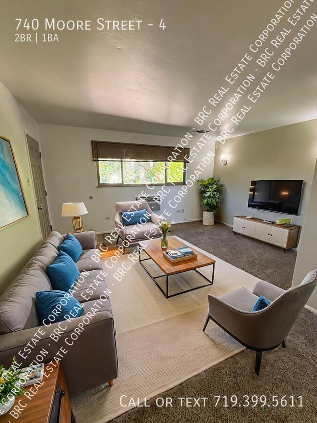 740 Moore St in Lakewood, CO - Building Photo - Building Photo