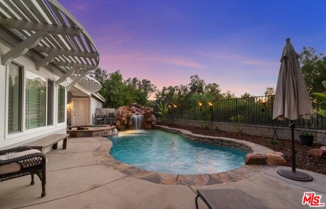 26068 Charonne Ct in Santa Clarita, CA - Building Photo - Building Photo